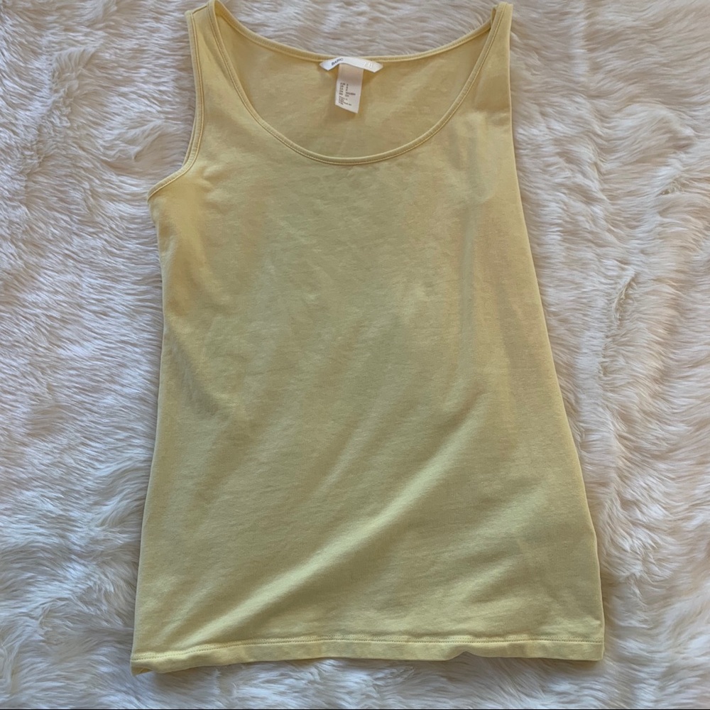 H&M yellow tank top shirt